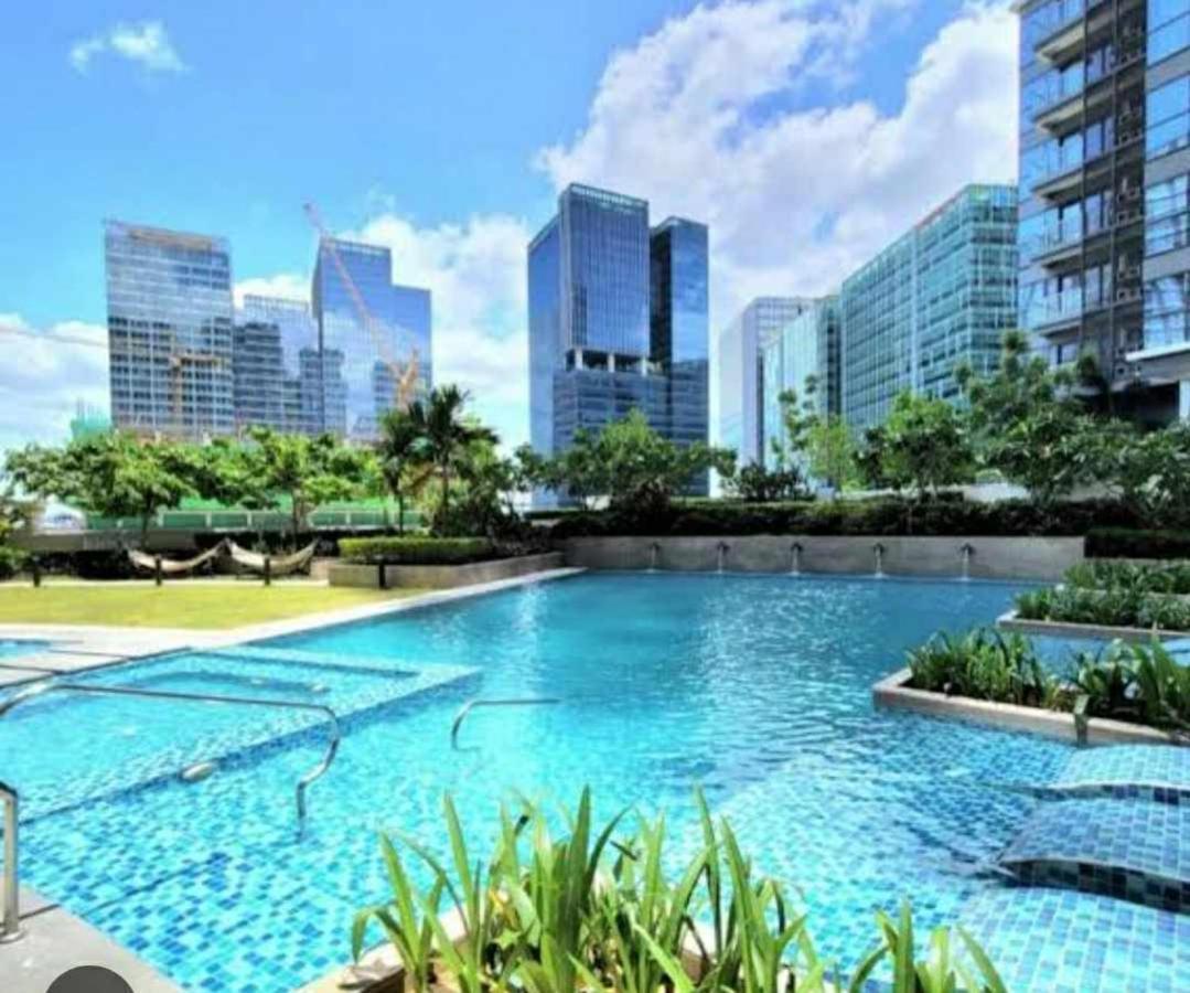 Uptown Parksuites Bgc タギッグ エクステリア 写真